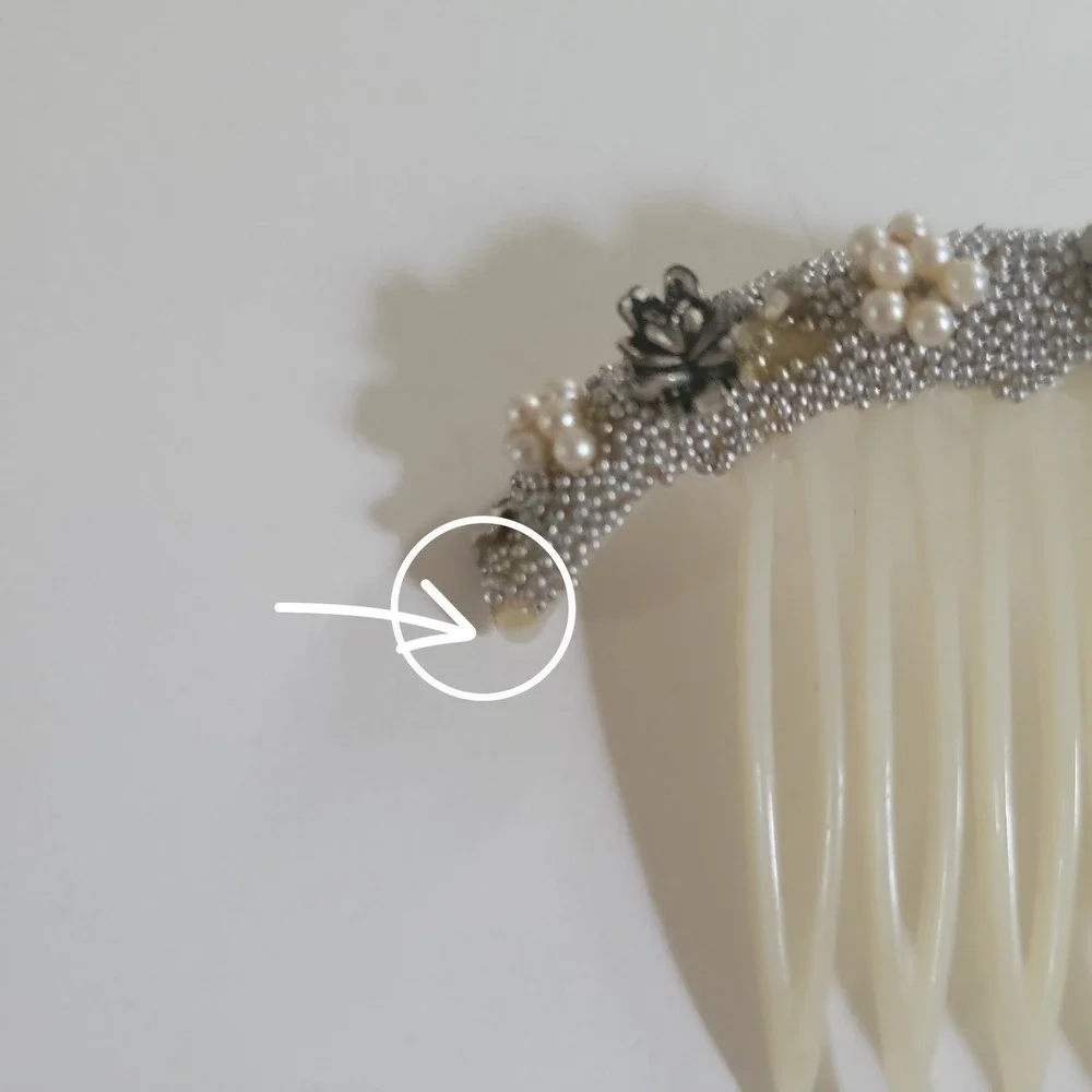 Vintage‎ Floral Pearl & Rhinestone Hair Comb Set Made in USA Size  Coquette